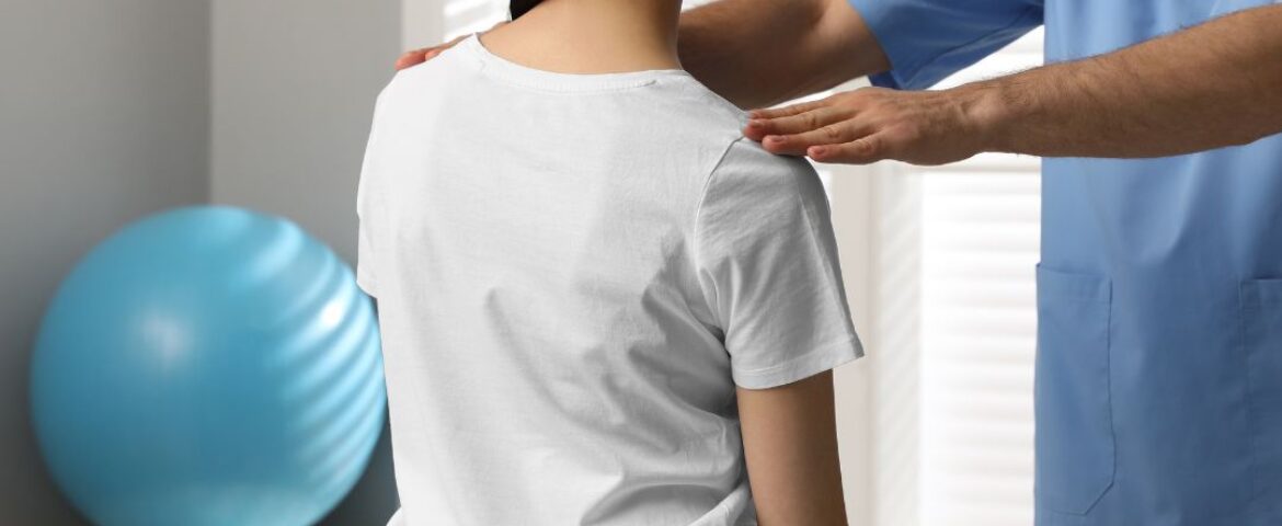 Understanding Various Types of Scoliosis and Treatment Methods